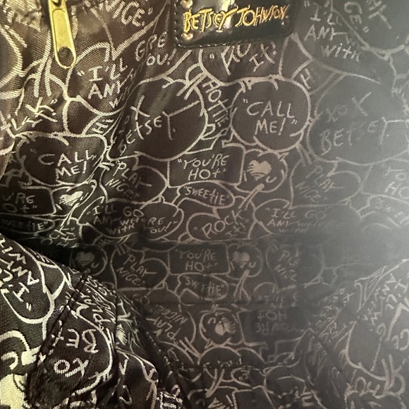 Betsy Johnson Black Patent Leather/Houndstooth Bowling Ball Style Handbag - Picture 11 of 11